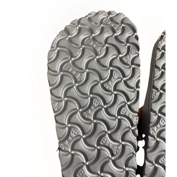 NWOT Birkenstock Gizeh Essentials EVA Sandals Size 36 Women’s 5 Metallic Silver - Picture 8 of 8